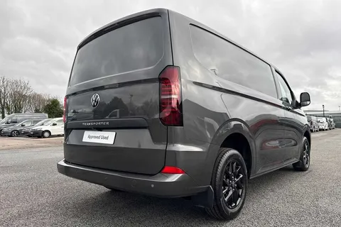 DG75CLJ Volkswagen Transporter 2.0 TDI 110 Commerce Pro Van Thumbnail #29