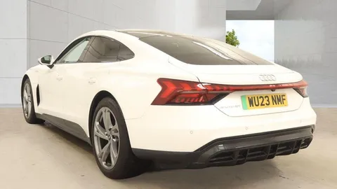 WU23NMF Audi e-tron GT 93.4kWh Auto quattro 4dr Thumbnail #3