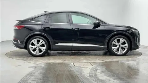 4 of 10 for Audi Q4 e-tron Q4 Sportback S line 40 e-tron 150,00 kW