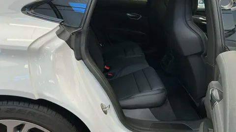 WU23NMF Audi e-tron GT 93.4kWh Auto quattro 4dr Thumbnail #9