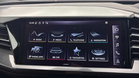 9 of 10 for Audi Q4 e-tron Q4 Sportback S line 40 e-tron 150,00 kW