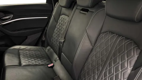 6 of 9 for AUDI E-TRON 230kW 50 Quattro 71kWh Vorsprung 5dr Auto