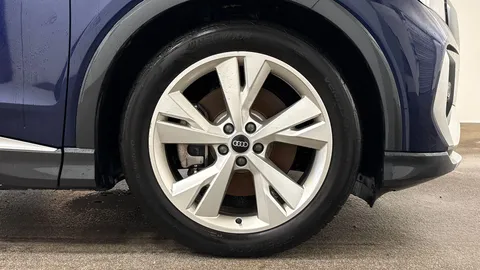 8 of 10 for Audi Q4 e-tron Q4 (O) S line 40 e-tron 150,00 kW