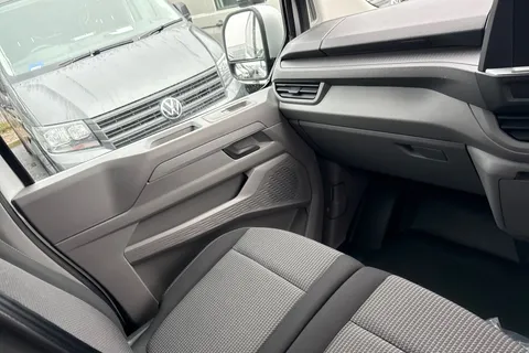 MF26ELJ Volkswagen Transporter SWB 150PS manual Thumbnail #15