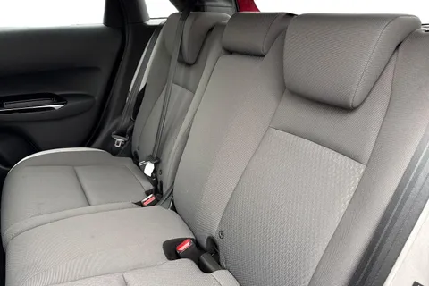 MV22OUJ Honda Jazz 1.5 i-MMD Hybrid Crosstar EX 5dr eCVT Thumbnail #18