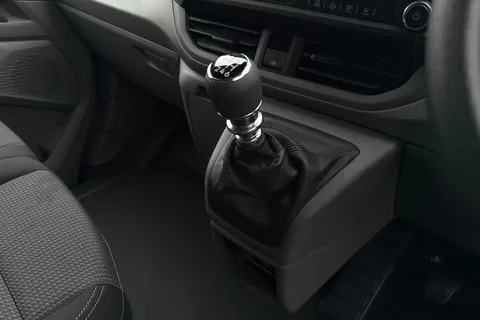 MF26ERX Volkswagen Transporter 2.0 TDI 110 Commerce Van Thumbnail #19