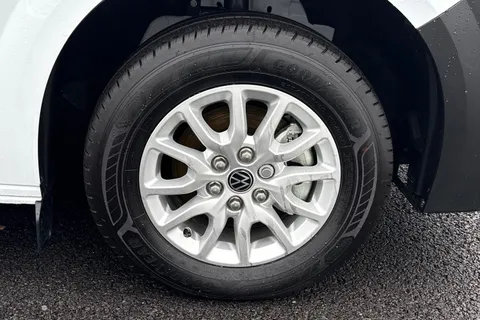 MF26ERX Volkswagen Transporter 2.0 TDI 110 Commerce Van Thumbnail #23