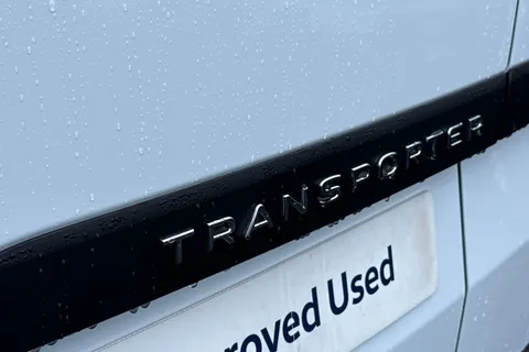 MF26ERX Volkswagen Transporter 2.0 TDI 110 Commerce Van Thumbnail #28