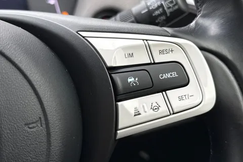 MV22OUJ Honda Jazz 1.5 i-MMD Hybrid Crosstar EX 5dr eCVT Thumbnail #37