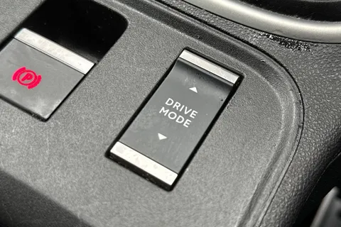 SH75ZCA Jeep Avenger 1.2 Summit Euro 6 (s/s) 5dr Thumbnail #40