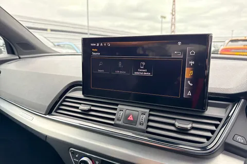 DF22ABK Audi Q5 S line 40 TDI quattro 204 PS S tronic Thumbnail #40