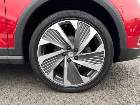 MK73KYW SEAT Arona 1.5 TSI 150 FR Sport 5dr DSG Thumbnail #8