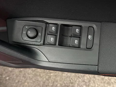 MK73KYW SEAT Arona 1.5 TSI 150 FR Sport 5dr DSG Thumbnail #19