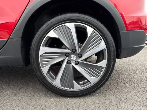 MK73KYW SEAT Arona 1.5 TSI 150 FR Sport 5dr DSG Thumbnail #25