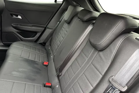 DY71AKG Vauxhall Mokka Electric 50kWh Ultimate Edition Auto 5dr Thumbnail #19