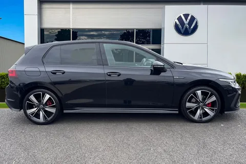 MJ72NWT Volkswagen Golf 2.0 TDI 200 GTD 5dr DSG **REAR VIEW CAM, WINTER PACK** Thumbnail #4