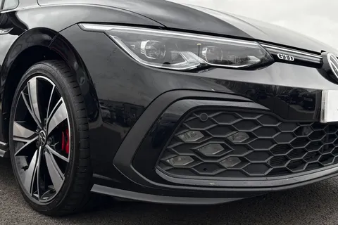 MJ72NWT Volkswagen Golf 2.0 TDI 200 GTD 5dr DSG **REAR VIEW CAM, WINTER PACK** Thumbnail #9