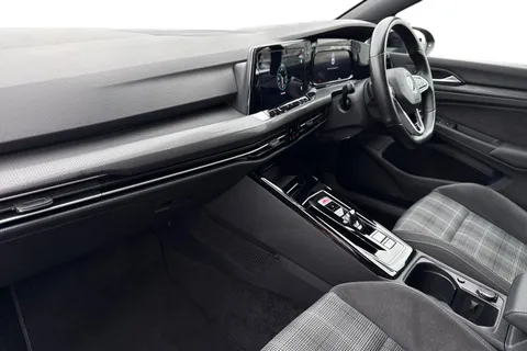 MJ72NWT Volkswagen Golf 2.0 TDI 200 GTD 5dr DSG **REAR VIEW CAM, WINTER PACK** Thumbnail #15