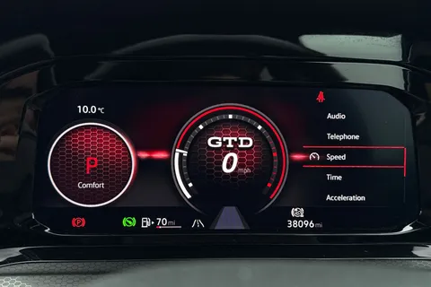 MJ72NWT Volkswagen Golf 2.0 TDI 200 GTD 5dr DSG **REAR VIEW CAM, WINTER PACK** Thumbnail #39