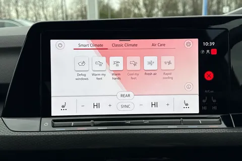 MJ72NWT Volkswagen Golf 2.0 TDI 200 GTD 5dr DSG **REAR VIEW CAM, WINTER PACK** Thumbnail #46