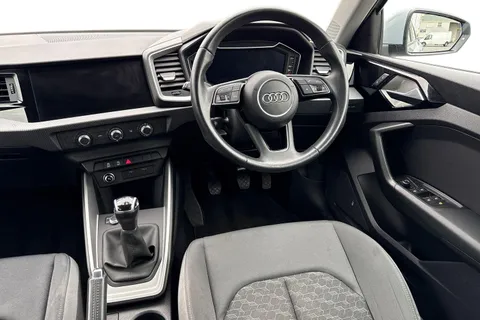 PF23JHL Audi A1 Sport 25 TFSI  95 PS 5-speed Thumbnail #18