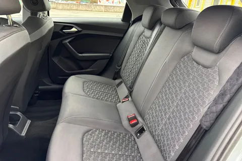 PF23JHL Audi A1 Sport 25 TFSI  95 PS 5-speed Thumbnail #19