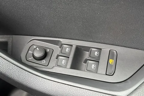 LP72BKO Škoda Karoq 1.0 TSI SE L Euro 6 (s/s) 5dr Thumbnail #42