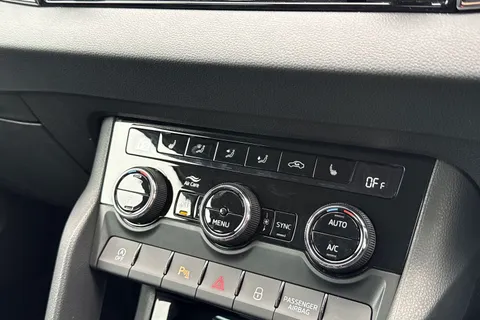 LP72BKO Škoda Karoq 1.0 TSI SE L Euro 6 (s/s) 5dr Thumbnail #55