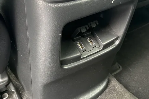 35 of 53 for HONDA CR-V 2.0 i-MMD Hybrid SR 2WD 5dr eCVT