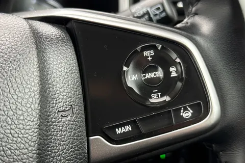 39 of 53 for HONDA CR-V 2.0 i-MMD Hybrid SR 2WD 5dr eCVT