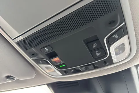 47 of 53 for HONDA CR-V 2.0 i-MMD Hybrid SR 2WD 5dr eCVT