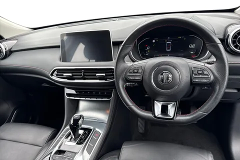 18 of 64 for MG Mg Hs 1.5 T-GDI Excite DCT Euro 6 (s/s) 5dr