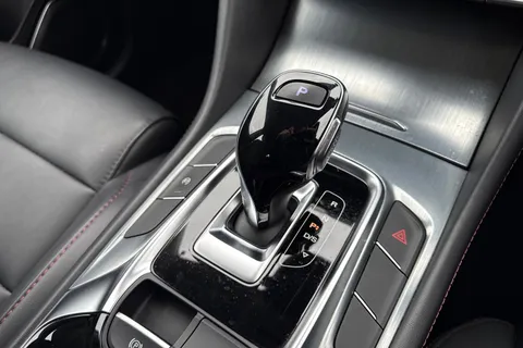 23 of 64 for MG Mg Hs 1.5 T-GDI Excite DCT Euro 6 (s/s) 5dr