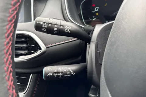 41 of 64 for MG Mg Hs 1.5 T-GDI Excite DCT Euro 6 (s/s) 5dr