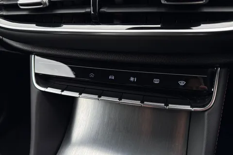 53 of 64 for MG Mg Hs 1.5 T-GDI Excite DCT Euro 6 (s/s) 5dr