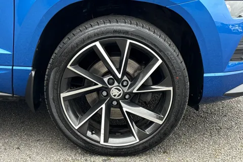 MK20JDZ Škoda Karoq 2.0 TDI SportLine DSG 4WD Euro 6 (s/s) 5dr Thumbnail #10