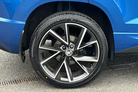 MK20JDZ Škoda Karoq 2.0 TDI SportLine DSG 4WD Euro 6 (s/s) 5dr Thumbnail #11