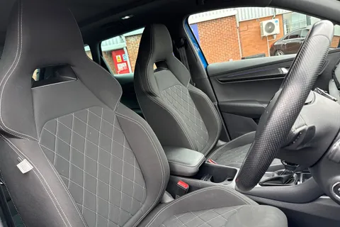 MK20JDZ Škoda Karoq 2.0 TDI SportLine DSG 4WD Euro 6 (s/s) 5dr Thumbnail #24