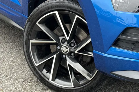 MK20JDZ Škoda Karoq 2.0 TDI SportLine DSG 4WD Euro 6 (s/s) 5dr Thumbnail #28