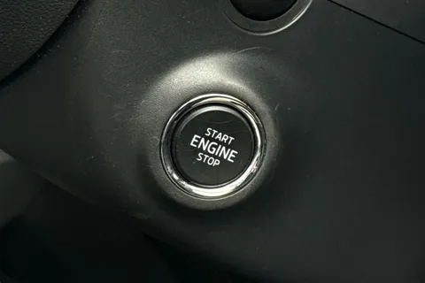 MK20JDZ Škoda Karoq 2.0 TDI SportLine DSG 4WD Euro 6 (s/s) 5dr Thumbnail #32