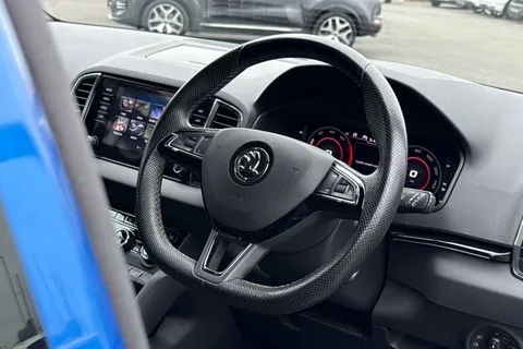 MK20JDZ Škoda Karoq 2.0 TDI SportLine DSG 4WD Euro 6 (s/s) 5dr Thumbnail #34