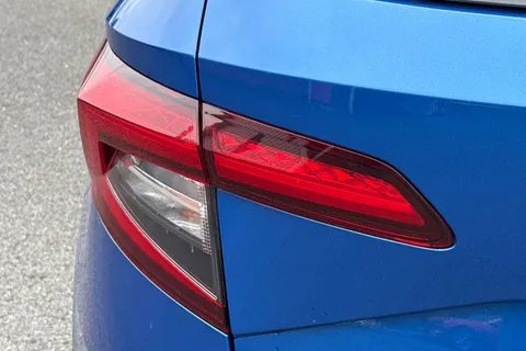 MK20JDZ Škoda Karoq 2.0 TDI SportLine DSG 4WD Euro 6 (s/s) 5dr Thumbnail #35