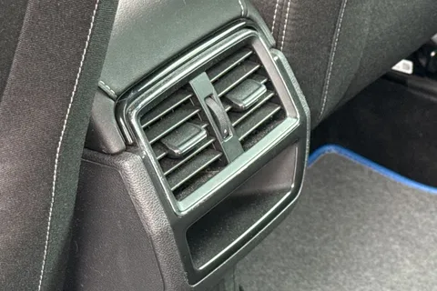 MK20JDZ Škoda Karoq 2.0 TDI SportLine DSG 4WD Euro 6 (s/s) 5dr Thumbnail #38