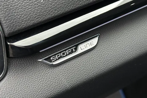 MK20JDZ Škoda Karoq 2.0 TDI SportLine DSG 4WD Euro 6 (s/s) 5dr Thumbnail #40