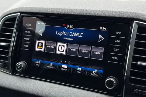 MK20JDZ Škoda Karoq 2.0 TDI SportLine DSG 4WD Euro 6 (s/s) 5dr Thumbnail #49