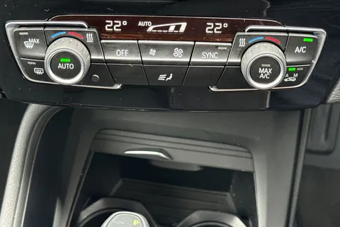 YP67KSJ BMW X1 2.0 18d SE Auto sDrive Euro 6 (s/s) 5dr Thumbnail #23