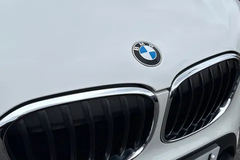 YP67KSJ BMW X1 2.0 18d SE Auto sDrive Euro 6 (s/s) 5dr Thumbnail #27