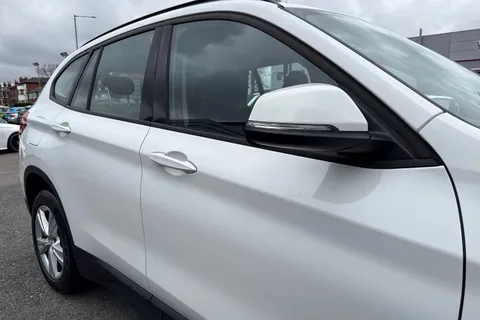 YP67KSJ BMW X1 2.0 18d SE Auto sDrive Euro 6 (s/s) 5dr Thumbnail #29