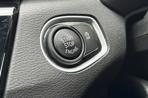 YP67KSJ BMW X1 2.0 18d SE Auto sDrive Euro 6 (s/s) 5dr Thumbnail #43