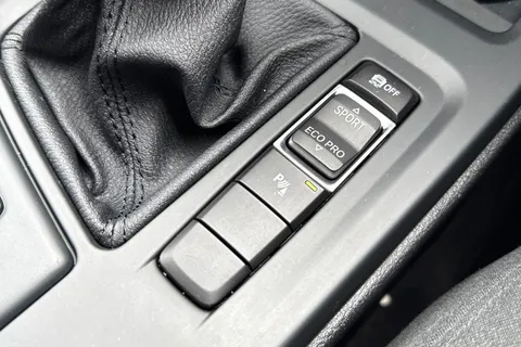 YP67KSJ BMW X1 2.0 18d SE Auto sDrive Euro 6 (s/s) 5dr Thumbnail #51